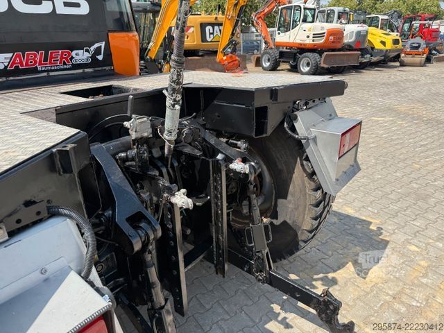 Traktor JCB HMW 2155 Fastrac 4x4x4