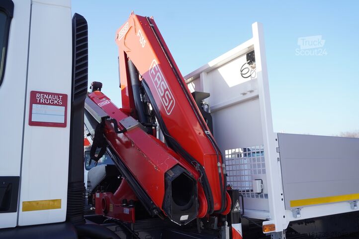 Plate-forme avec grue Renault C280 DTI 8 / HDS Fassi F135A.22 / remote
