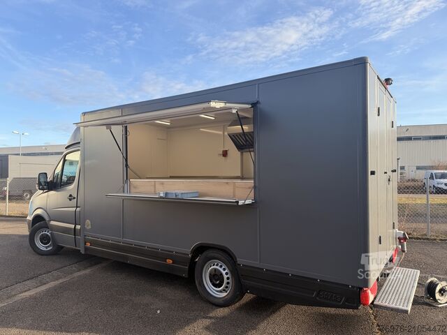 Magasin Mobile Mercedes-Benz Foodtruck, Imbisswagen, Food Truck mit neuer Küche und Ausstattung