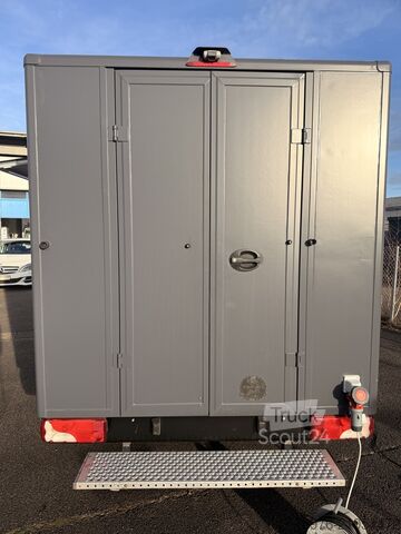 Magasin Mobile Mercedes-Benz Foodtruck, Imbisswagen, Food Truck mit neuer Küche und Ausstattung