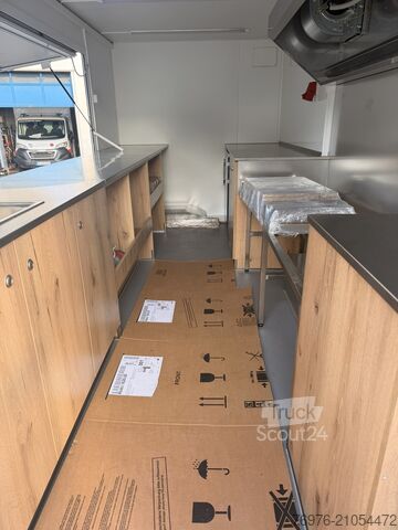 Magasin Mobile Mercedes-Benz Foodtruck, Imbisswagen, Food Truck mit neuer Küche und Ausstattung