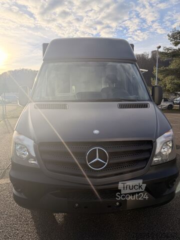 Magasin Mobile Mercedes-Benz Foodtruck, Imbisswagen, Food Truck mit neuer Küche und Ausstattung