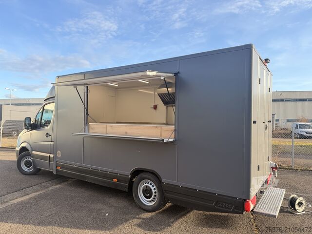 Magasin Mobile Mercedes-Benz Foodtruck, Imbisswagen, Food Truck mit neuer Küche und Ausstattung