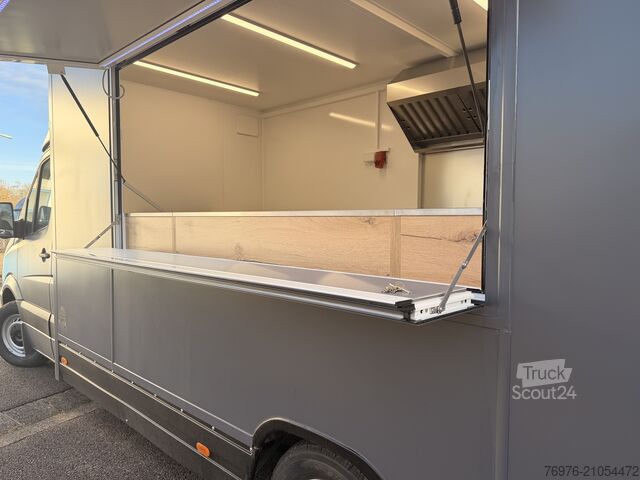 Magasin Mobile Mercedes-Benz Foodtruck, Imbisswagen, Food Truck mit neuer Küche und Ausstattung