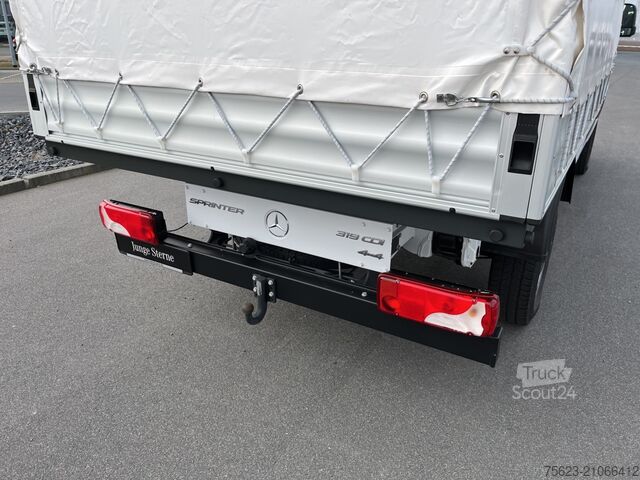 Camion bâché Mercedes-Benz Sprinter 319 CDI 4x4 Doka Pritsche  Klima LED AHK