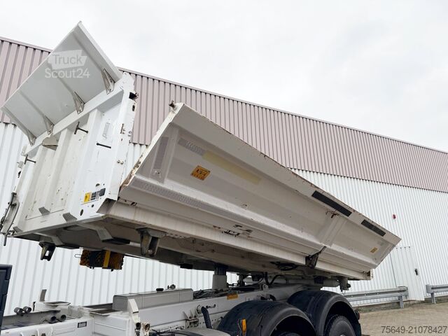 Three-sided tipper truck Mercedes-Benz Arocs 3351 AK 6x6 Arocs 3351 AK 6x6, Grounder, Bordmatik