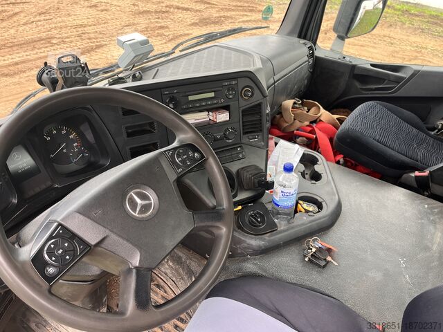 Грузовик-самосвал Mercedes-Benz Arocs