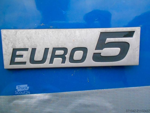 Skåpbil VOLVO FL 4X2R