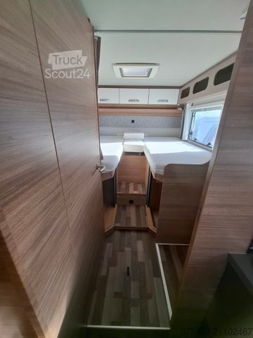 Caravana semiintegrada WEINSBERG CaraSuite 700 ME