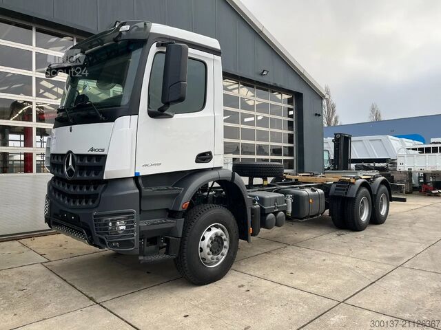 Chassis met cabine Mercedes-Benz Arocs 4045 6x4 Chassis Cabin