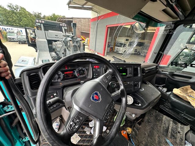 Скотовоз SCANIA S500 4x2 LL 3.Stock Finkl Viehwagen *unfall*