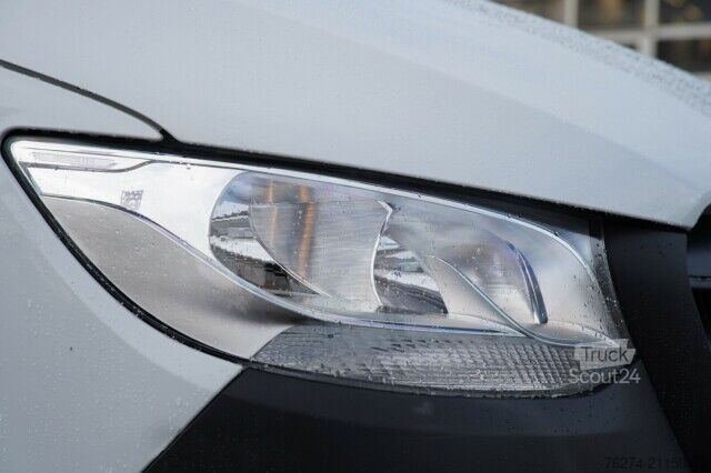 Furgon blaszak Mercedes-Benz eSprinter 312 Kasten Hochdach Standard