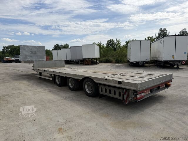 Низькорамний напівпричіп Möslein STO 3 Schwebheim  3 Achs Satteltieflader Plato 45 t GGfür Fertigteile, Baumaschinen