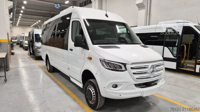 Minibus MERCEDES-BENZ 519  Allrad 4 x 4 Lagerfahrzeug Stock 20 Sitzer