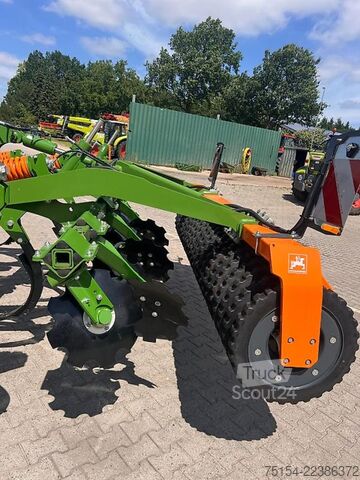 Культиватор Amazone Cenius 3003