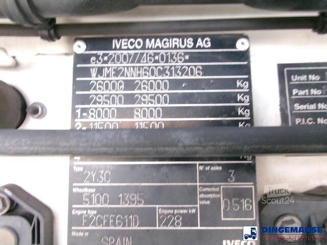 Camião-grua Iveco Stralis 310 6x2 Euro 6 + Atlas 129.3V A11 crane