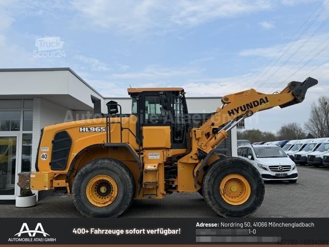 Wiellader HYUNDAI HL 965 (0092)