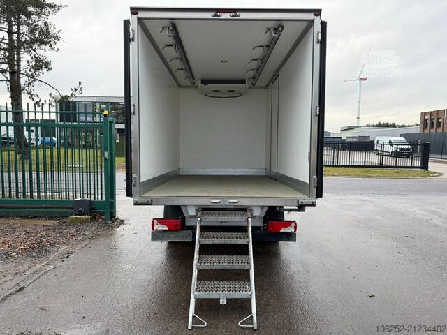 Koel-vriestransport Mercedes-Benz 516 CDI FRIGO CARRIER XARIOS 300 - MEAT RAILS -...