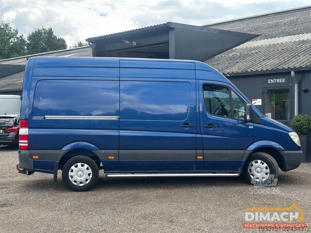 Fourgon Mercedes-Benz SPRINTER 319 - 3.0 V6 - L2H2 - NL voertuig!