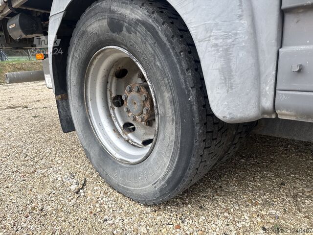 Brandalı ve hidrolik liftli kamyon Mercedes-Benz Atego 1228