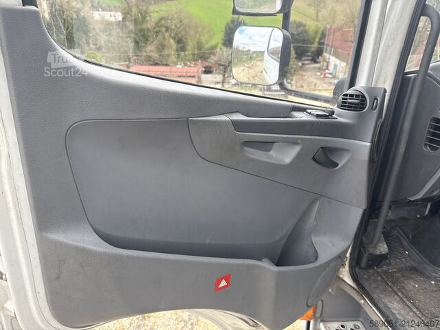 Brandalı ve hidrolik liftli kamyon Mercedes-Benz Atego 1228