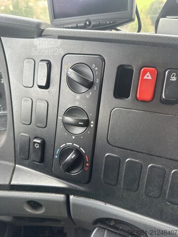 Brandalı ve hidrolik liftli kamyon Mercedes-Benz Atego 1228