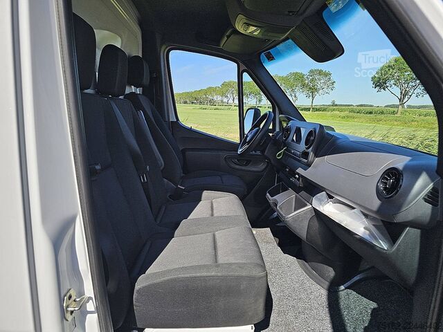 Matkalaukku MERCEDES-BENZ SPRINTER 515 Bakwagen Laadklep!
