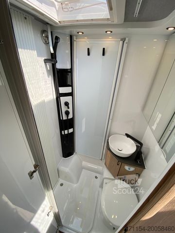 Half-integraal camper HOBBY OnTour C 700 GQ MJ25/MARKISE/RFK/SAFETY-PAKET