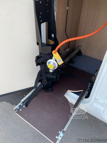 Half-integraal camper HOBBY OnTour C 700 GQ MJ25/MARKISE/RFK/SAFETY-PAKET