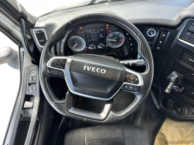 Standard tractor unit IVECO S WAY 530