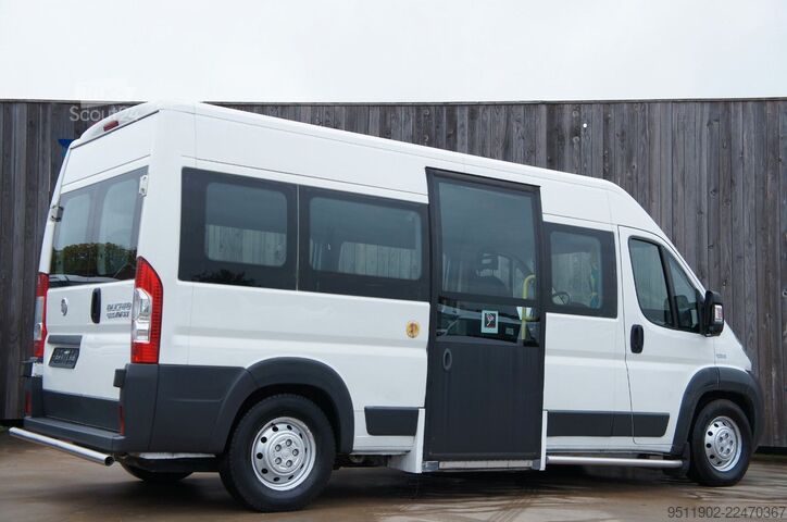 Minibús FIAT Ducato CNG Rollstuhl 6-Sitzer Rampe 2 Plätze