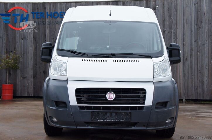 Minibús FIAT Ducato CNG Rollstuhl 6-Sitzer Rampe 2 Plätze