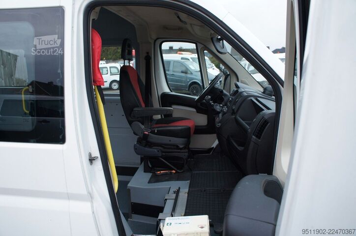 Minibús FIAT Ducato CNG Rollstuhl 6-Sitzer Rampe 2 Plätze