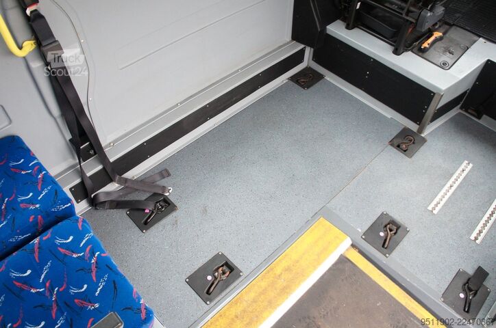 Minibús FIAT Ducato CNG Rollstuhl 6-Sitzer Rampe 2 Plätze
