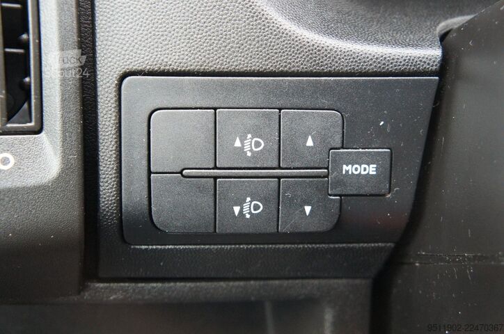 Minibús FIAT Ducato CNG Rollstuhl 6-Sitzer Rampe 2 Plätze