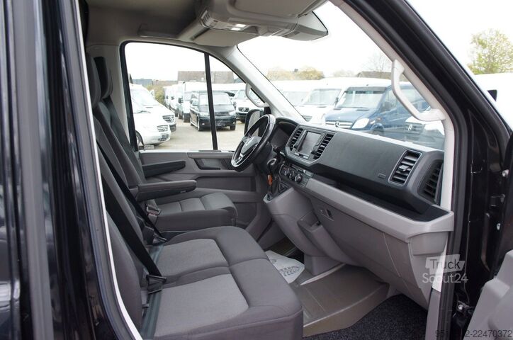 Slēgtais furgons VW Crafter 2.0 TDi L2H1 DSG LED Massage ACC AHK 3.5