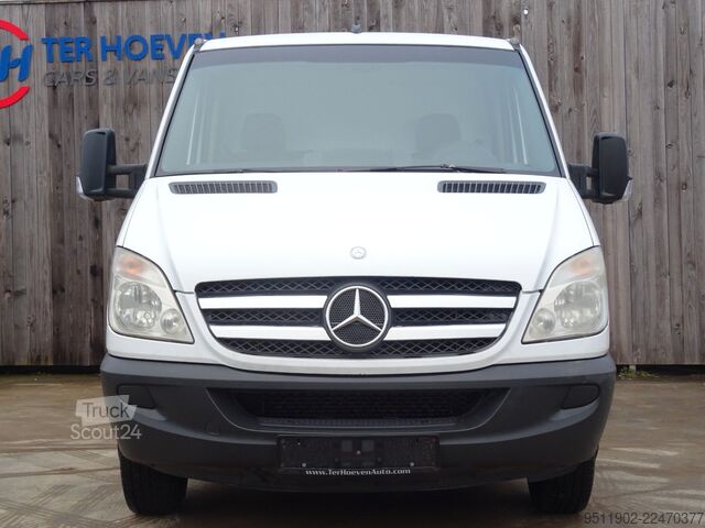 Véhicule tracteur MERCEDES-BENZ Mercedes Sprinter 515 CDI SZM BE Combi Automatik