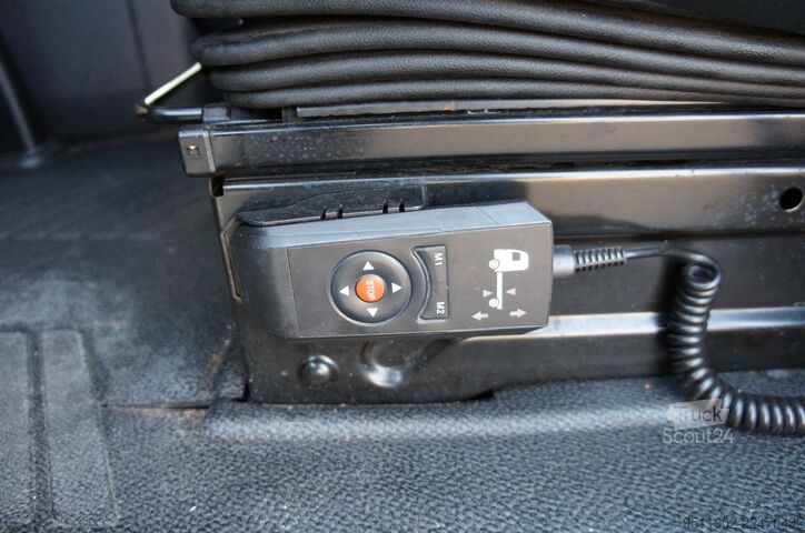 Tracteur routier standard MERCEDES-BENZ Actros 1942 Streamspace 2x Tank Euro6 Navi