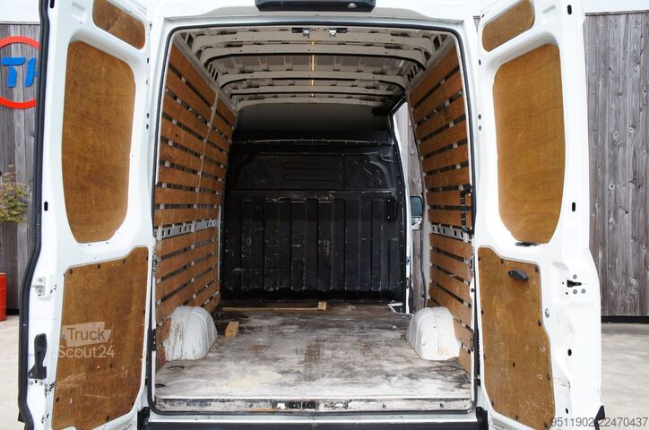 Korotettu pakettiauto IVECO Daily 35S13 Hi-Matic 2.3 HPi L2H2