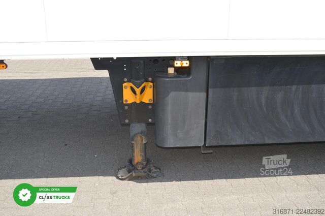 Semiremorcă frigorifică SCHMITZ CARGOBULL SKO Double Deck FP60 ThermoKing SLXi 300