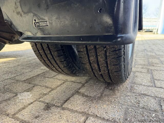 Fourgon tôlé Isuzu NPR **3500KG-BELGIAN ORIGINE**