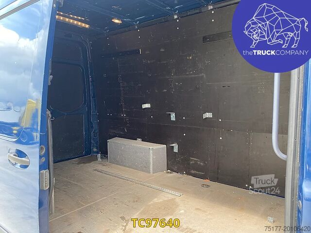 Furgão de caixa Mercedes-Benz Sprinter