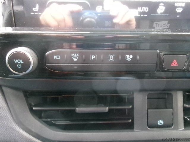 Minibus FORD Tourneo Custom Sport L2 PHEV Pano B&O 360° Kam