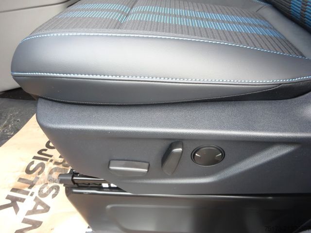 Minibus FORD Tourneo Custom Sport L2 PHEV Pano B&O 360° Kam