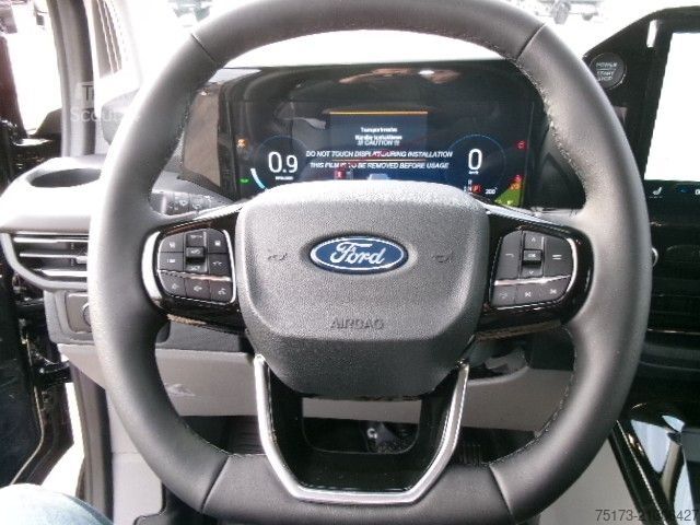 Minibus FORD Tourneo Custom 320L1 Titanium WiP AHK Matrix B&O