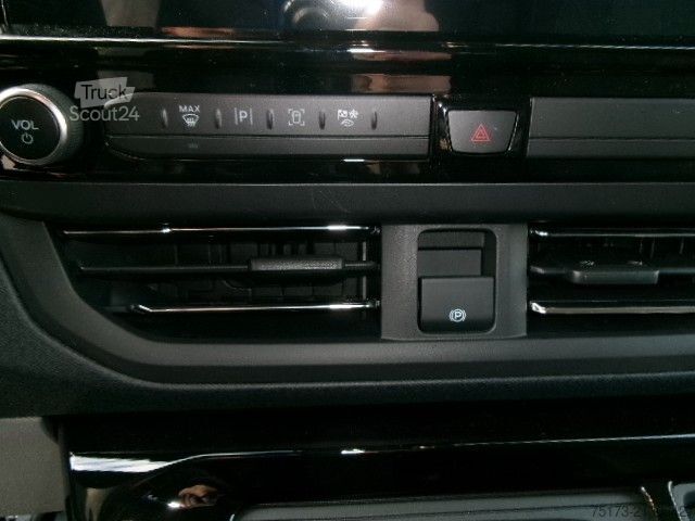 Minibus FORD Tourneo Custom 320L1 Titanium WiP AHK Matrix B&O