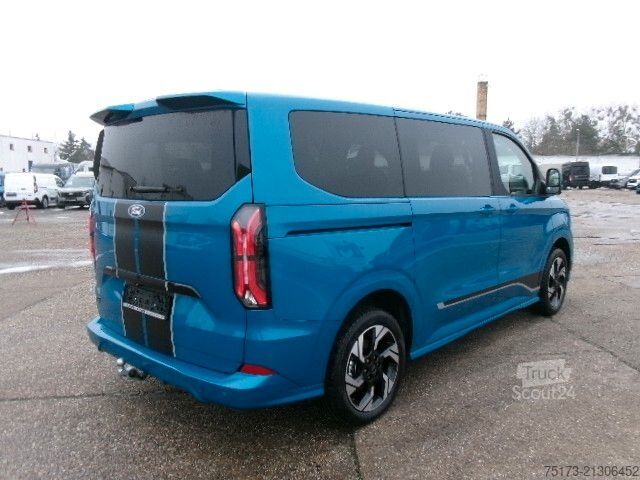 Minibus FORD Tourneo Custom BEV 82kWh 340L1 AHK Pano B&O