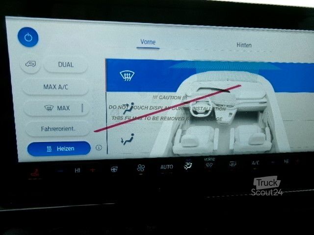 Minibus FORD Tourneo Custom BEV 82kWh 340L1 AHK Pano B&O