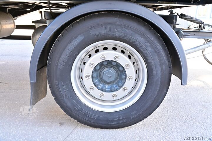 Открытый прицеп с тентом Schwarzmueller PA 2/E  Schiebeplane Durchlader