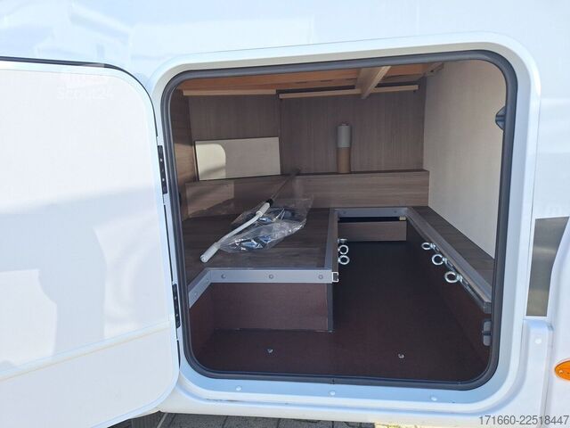Camping-car semi-intégré CARADO pro+ T 135 Hubbett, Safety-Paket, TV-Paket